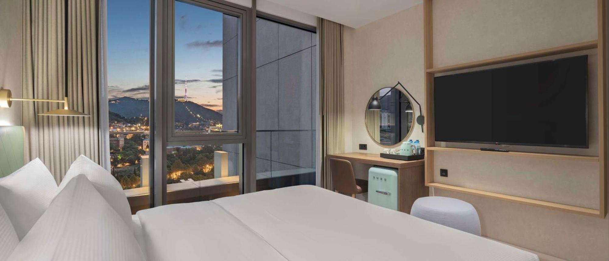 Hilton Garden Inn Tbilisi Riverview Extérieur photo