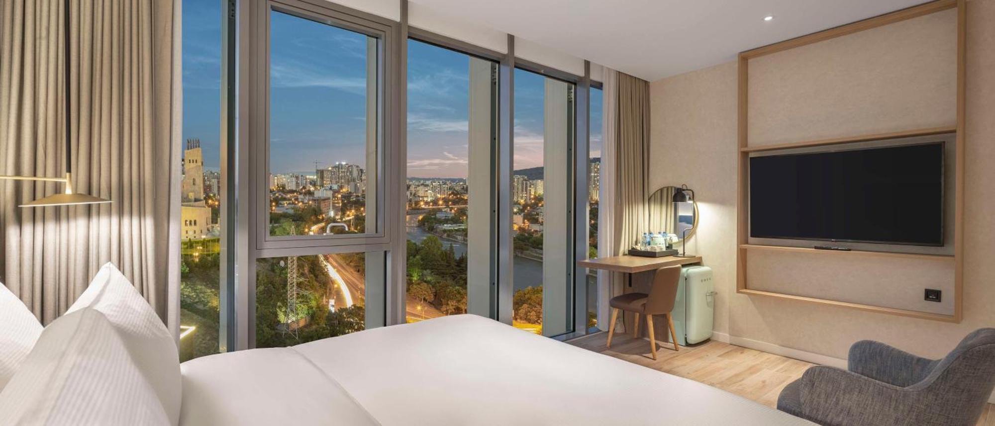Hilton Garden Inn Tbilisi Riverview Extérieur photo