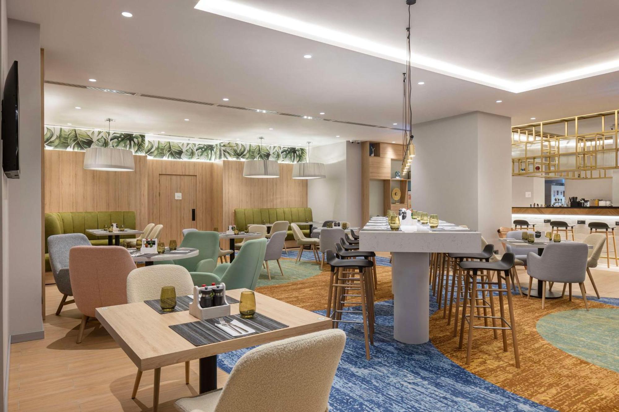 Hilton Garden Inn Tbilisi Riverview Extérieur photo